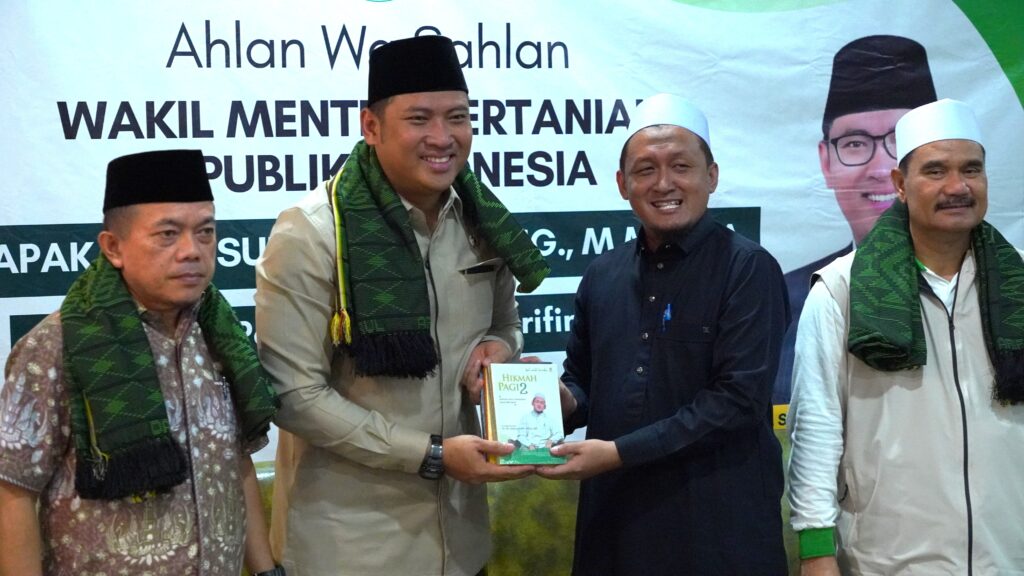 Pondok Pesantren Darul Arifin Jambi, Dr. K.H. Zainul Arifin, M.Ed., M.A, menerima kunjungan Wakil Menteri Pertanian RI, Dr. H. Sudaryono, B.Eng., M.M., M.B.A